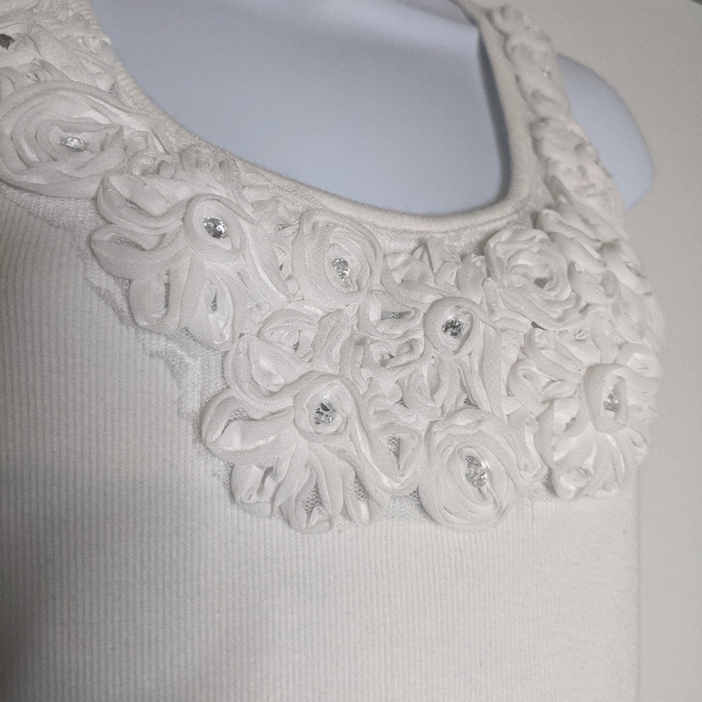 Really cute Inc Large white tank top